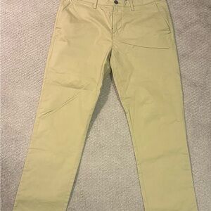 Tommy Hilfiger Men's Khaki Chinos